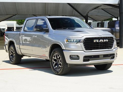 Used 2025 RAM 1500 Laramie w/ Sport Appearance Package AWD/4WD image 6