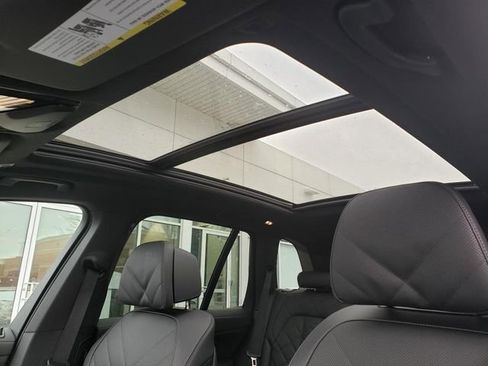 New 2026 BMW X5 xDrive50e image 22