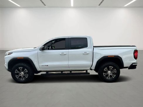 Used 2024 GMC Canyon AT4 w/ AT4 Premium Package AWD/4WD image 2