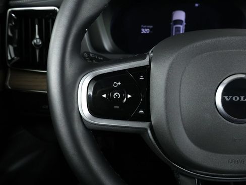 Used 2026 Volvo XC90 B6 Plus w/ Protection Package Premier AWD/4WD image 10