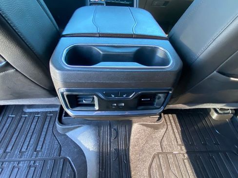 Used 2024 GMC Sierra 1500 Denali AWD/4WD image 25