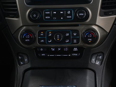 Used 2018 GMC Yukon XL Denali w/ Open Road Package image 17