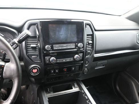 Used 2023 Nissan Titan SV w/ SV Convenience Package image 13