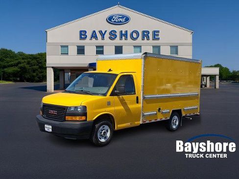 Used 2021 GMC Savana 3500 w/ Power Convenience Package image 1