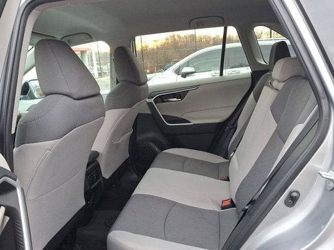 Certified 2021 Toyota RAV4 XLE image 21