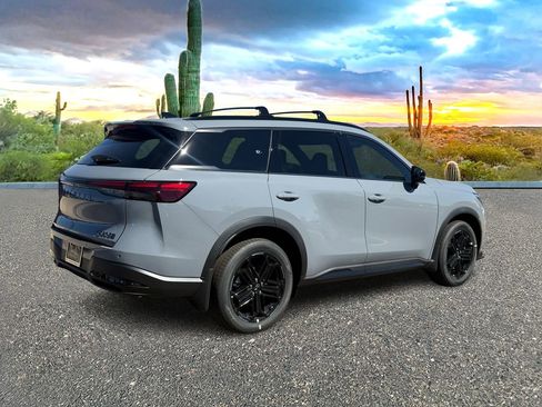 New 2026 INFINITI QX60 Sport image 4