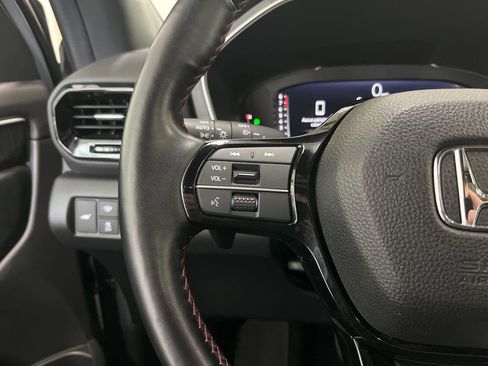 Used 2023 Honda Pilot Elite image 7