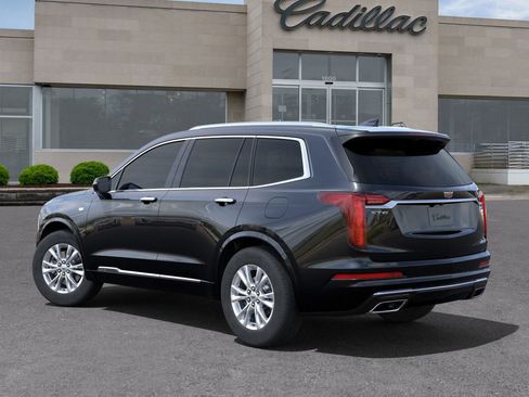 New 2025 Cadillac XT6 Luxury image 3