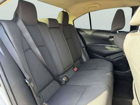 Used 2020 Toyota Corolla LE FWD image 42