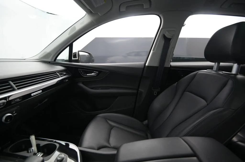 Used 2018 Audi Q7 3.0T Premium Plus w/ Premium Plus Package AWD/4WD image 27