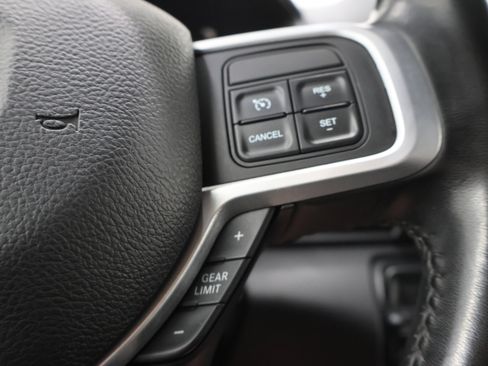 Used 2021 RAM 2500 Big Horn w/ Night Edition AWD/4WD image 14