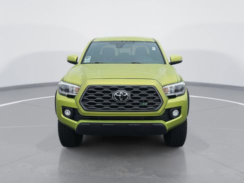 Used 2023 Toyota Tacoma TRD Off-Road w/ Technology Package image 8