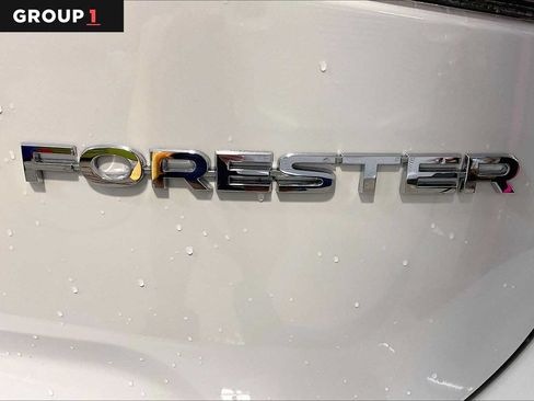 Used 2024 Subaru Forester AWD/4WD image 10