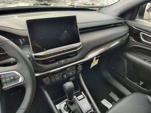 New 2026 Jeep Compass Limited w/ Sun, Sound & Navigation Group image 21