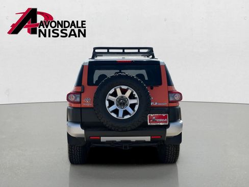 Used 2014 Toyota FJ Cruiser 4WD w/ Convenience Package image 5