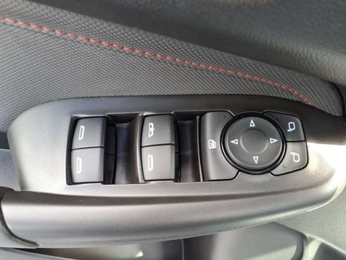 Used 2024 Chevrolet TrailBlazer RS AWD/4WD image 12
