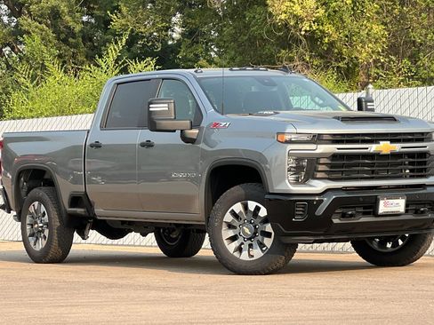 New 2026 Chevrolet Silverado 2500 Custom w/ Custom Value Package AWD/4WD image 2