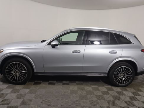 New 2026 Mercedes-Benz GLC 300 image 2