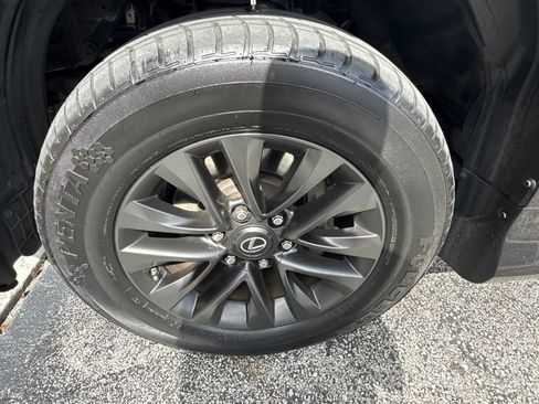 Used 2020 Lexus GX 460 Premium w/ Premium Package AWD/4WD image 14