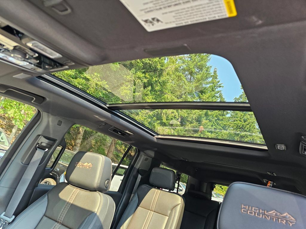 New 2026 Chevrolet Suburban High Country AWD/4WD image 24