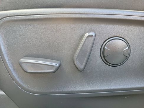 Used 2023 Ford Escape Active w/ Tech Pack #2 AWD/4WD image 19