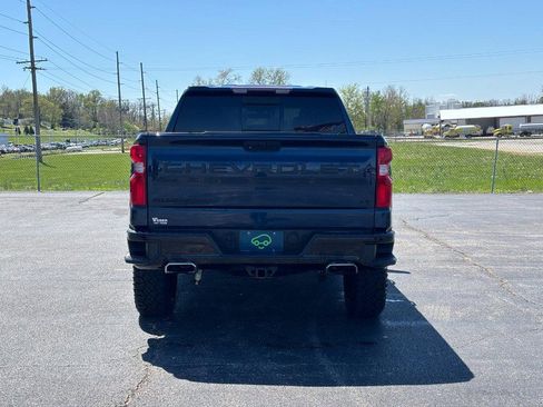 Used 2020 Chevrolet Silverado 1500 LT Trail Boss image 4