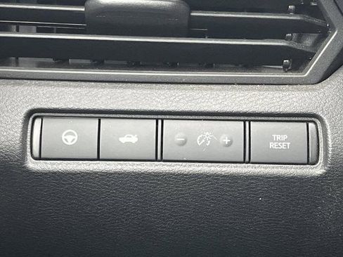 Certified 2024 Nissan Altima 2.0 SR image 11