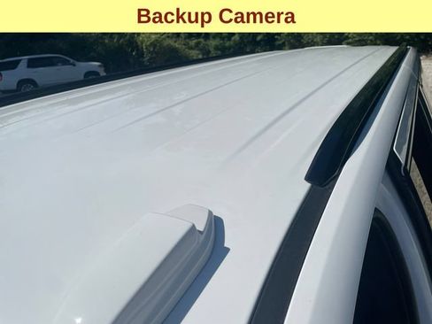 Certified 2025 GMC Yukon XL AT4 w/ LPO, Floor Liner Package AWD/4WD image 9