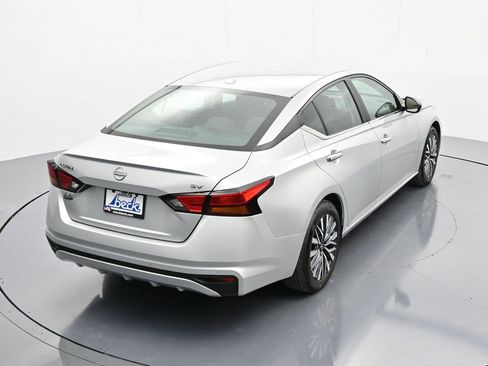 Used 2024 Nissan Altima 2.5 SV image 39