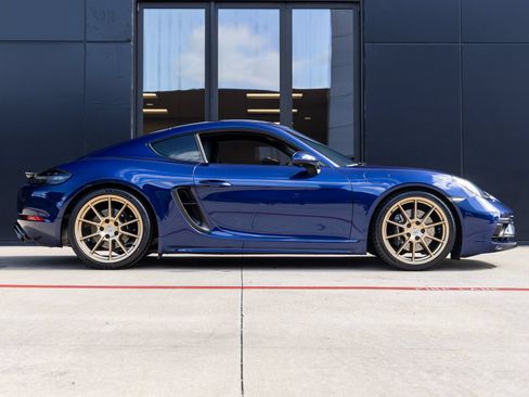 Certified 2023 Porsche 718 Cayman GTS RWD image 12