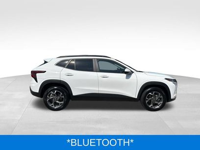 Used 2025 Chevrolet Trax LT