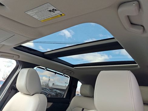 Certified 2024 MAZDA CX-90 Plug-In Hybrid w/ Premium Pkg image 16