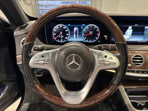 Used 2018 Mercedes-Benz S 560 4MATIC Sedan w/ AMG Line Exterior image 30