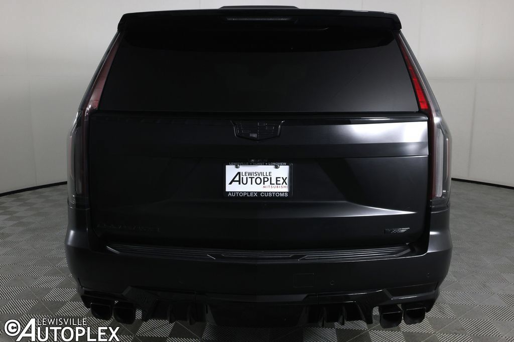 Used 2024 Cadillac Escalade V w/ LPO, ONYX Package AWD/4WD image 6