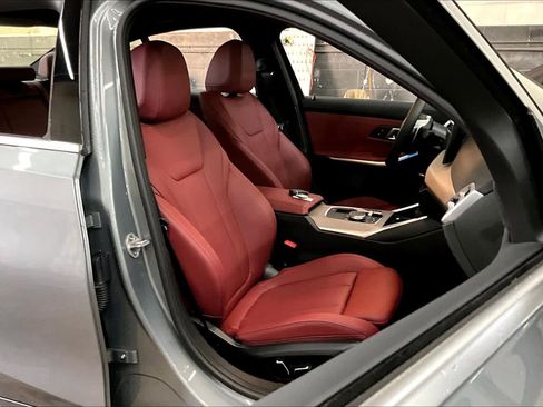 Used 2025 BMW 330i 330i w/ Convenience Package image 10