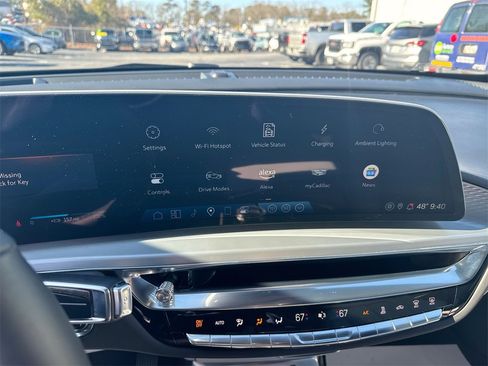 Used 2024 Cadillac Lyriq Luxury image 26