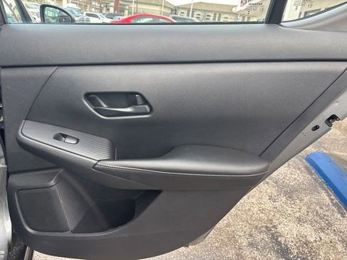 Used 2024 Nissan Sentra SV FWD image 41
