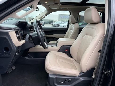 Certified 2024 Ford Expedition Limited image 15
