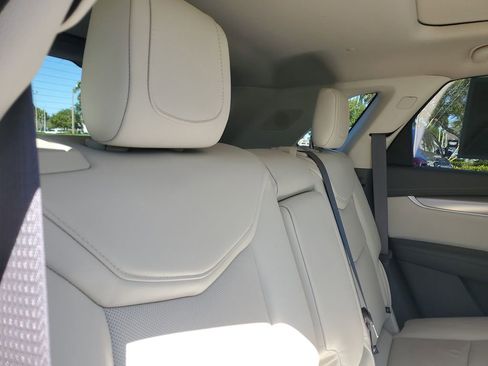 Used 2019 Cadillac XT5 Luxury image 24