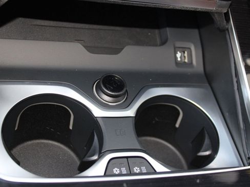 New 2026 BMW X7 M60i image 28