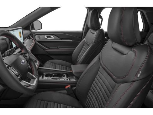 Used 2025 Ford Explorer ST-Line w/ ST-Line Street Pack AWD/4WD image 6