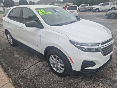 Used 2024 Chevrolet Equinox LS w/ LS Convenience Package