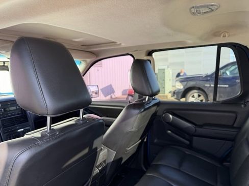 Used 2010 Ford Explorer Sport Trac Limited image 16