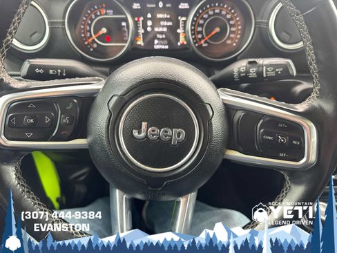 Used 2021 Jeep Wrangler Unlimited Sahara w/ Uconnect 4C Nav & Sound Group AWD/4WD image 27