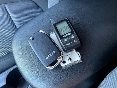 Certified 2026 Kia Seltos LX FWD image 33