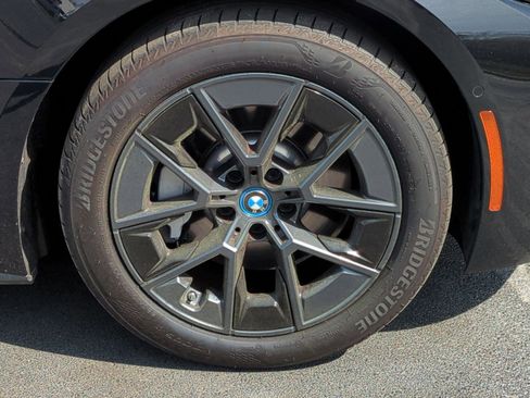 Used 2023 BMW i4 eDrive35 image 12