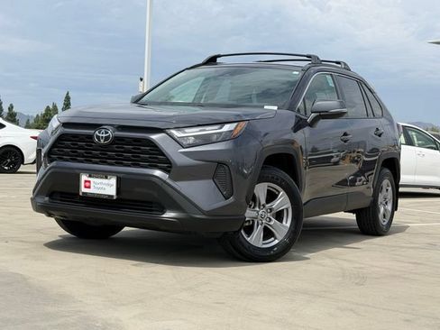 Certified 2025 Toyota RAV4 XLE AWD/4WD image 5