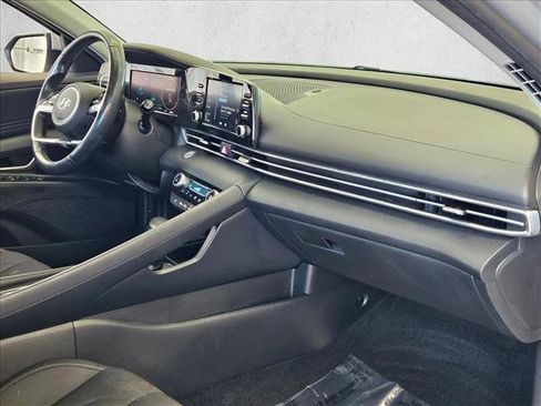 Used 2021 Hyundai Elantra SEL w/ Convenience Package FWD image 20