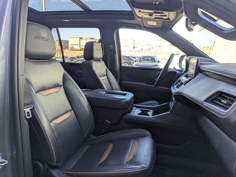 Used 2022 GMC Yukon AT4 image 29