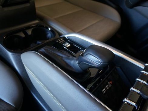 Used 2026 Chevrolet Colorado ZR2 w/ Technology Package image 56